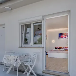 Apartman Light In