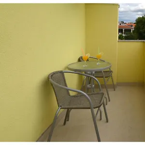 Apartman Aprtment Close To Center